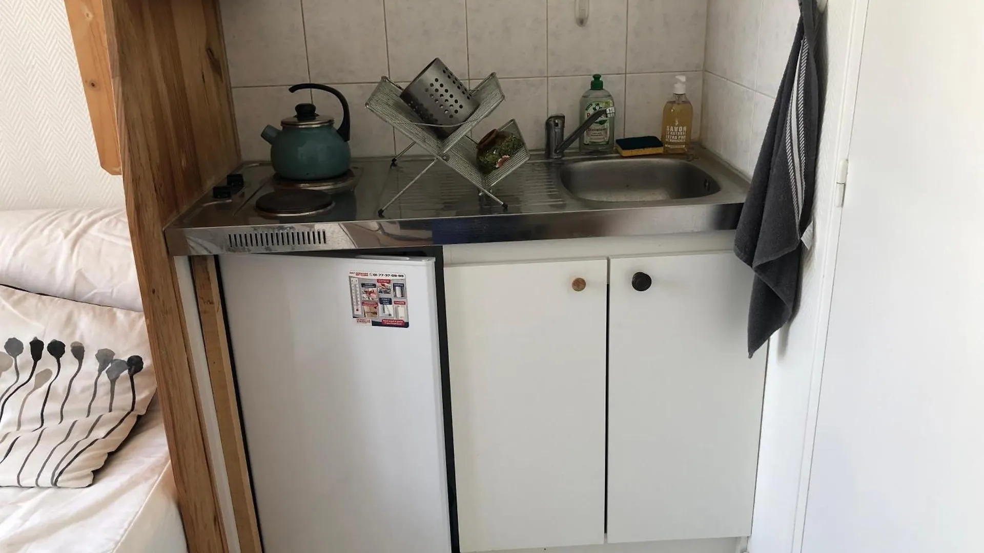 Charmant Studio A Belleville Paris France