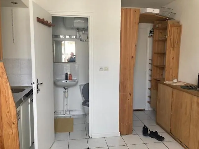 Charmant Studio A Belleville Paris Apartment