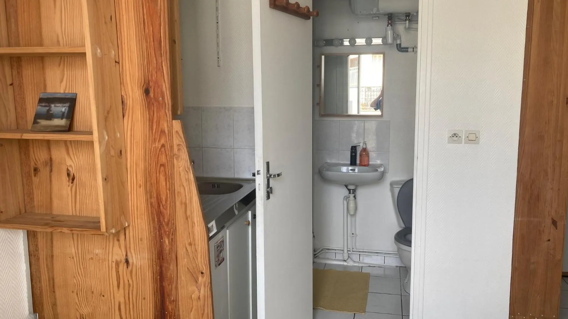 Apartment Charmant Studio A Belleville Paris