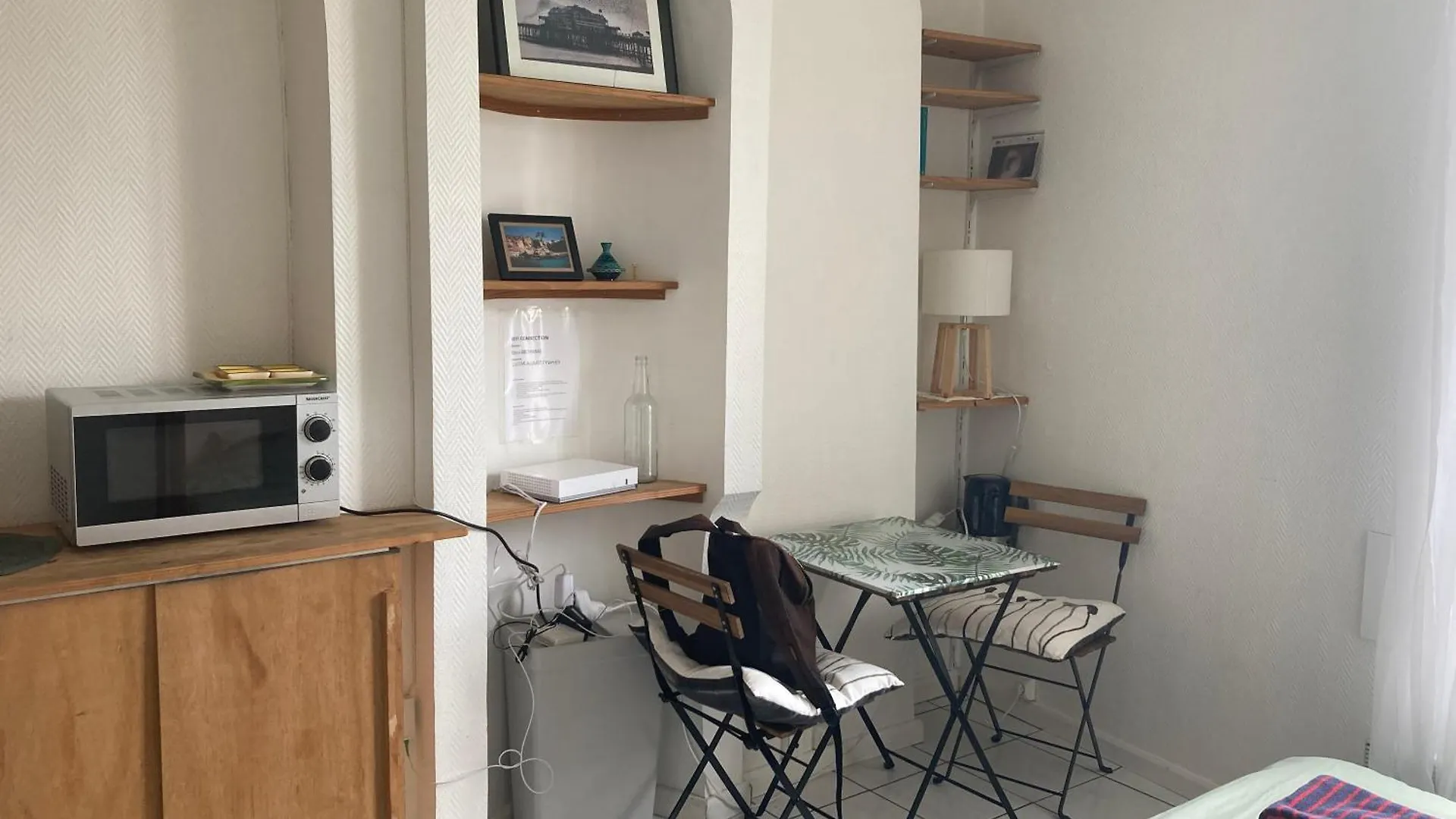 Charmant Studio A Belleville Paris